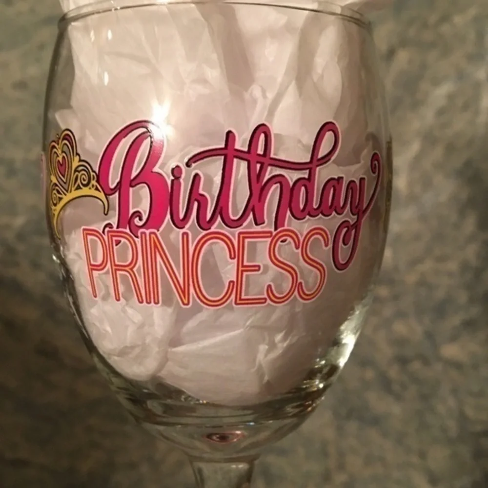 NWOT Birthday Princess Wine Glass! 👑🍷🎉